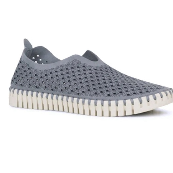 ILSE JACOBSEN Womens Gray Tulip Laser Cut Slip On Rubber Sole Shoe Size 36 - Picture 3 of 16